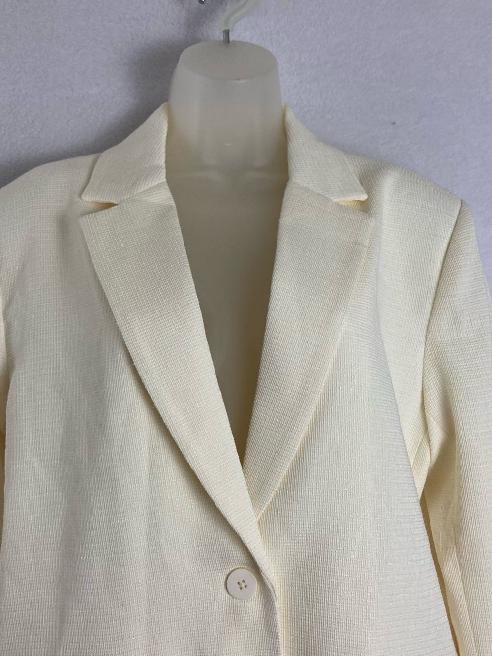NWOT Wayf Sz Small Cream Blazer Textured Two-Button Corpcore Classic Chic